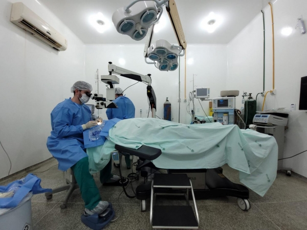 Vereadora Rafaela consegue recurso para mutirão de cirurgias oftalmológicas do projeto Cristalino